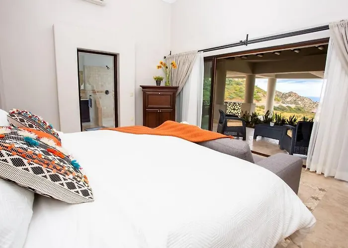 De 6 Recámaras Con Vistas Al Mar En Pedregal * Cabo San Lucas