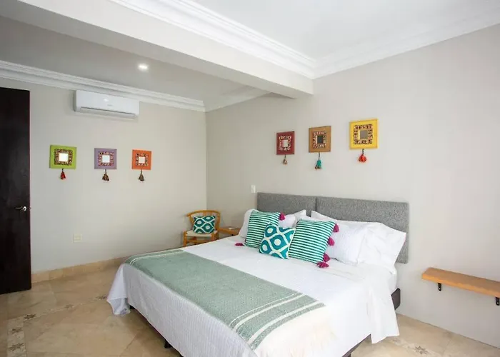 Apartamento De 6 Recámaras Con Vistas Al Mar En Pedregal