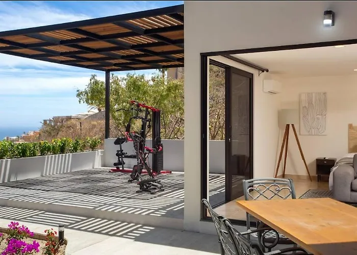 Apartamento De 6 Recámaras Con Vistas Al Mar En Pedregal
