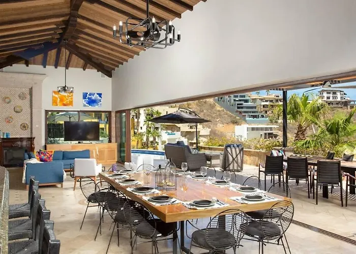 Apartamento De 6 Recámaras Con Vistas Al Mar En Pedregal Cabo San Lucas